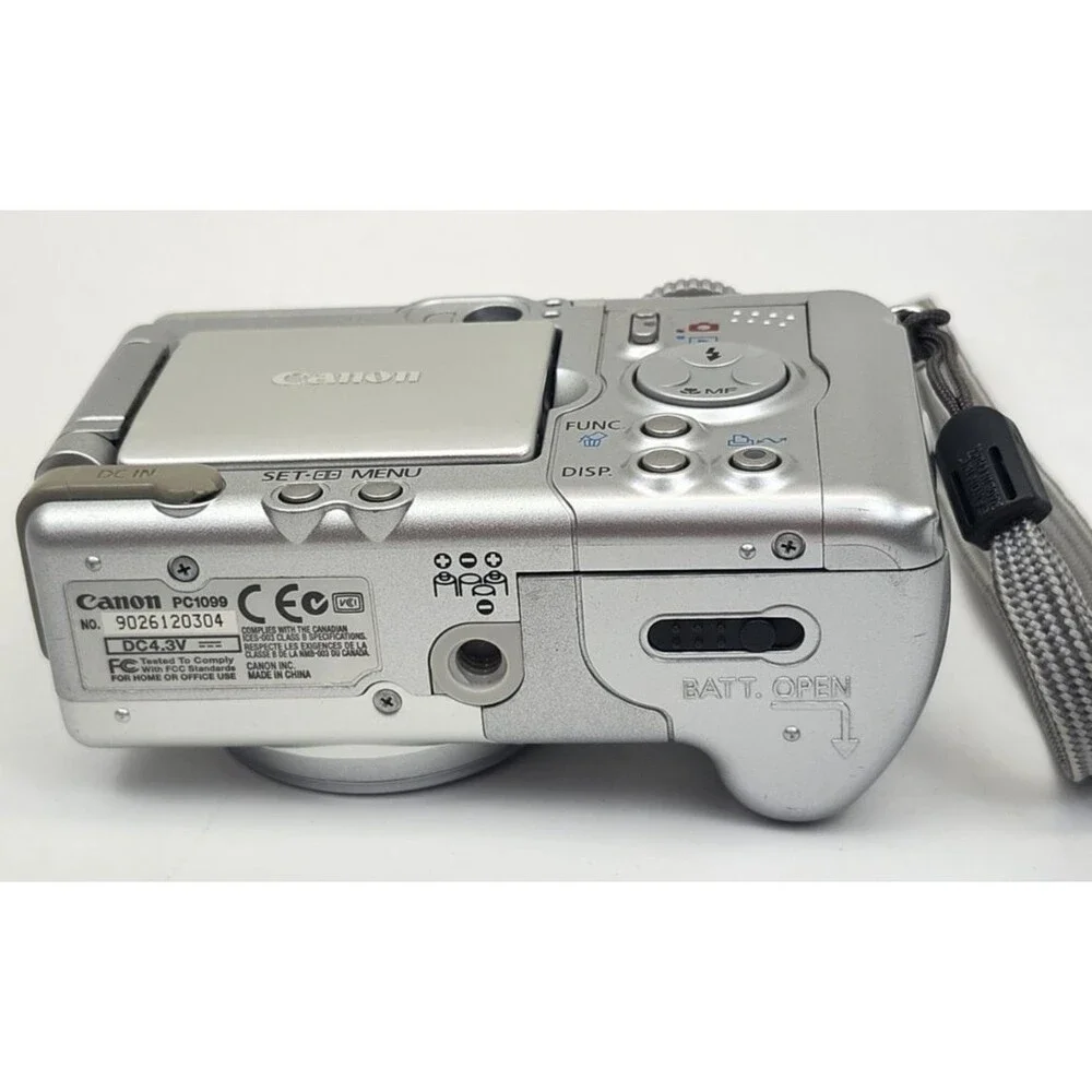 Canon PowerShot A95 Digital Camera 5.0 MP Silver w/ Accessories For Repair